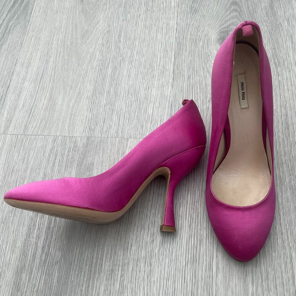 Miu Miu Pink Satin Pumps Size 36
